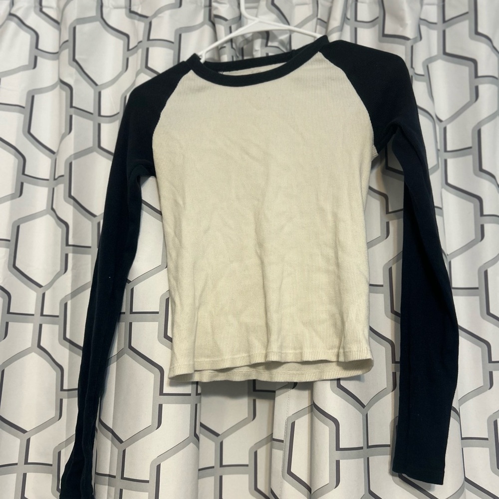 Brandy Melville Navy and Cream Raglan Top